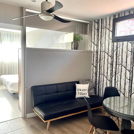 拉斯维加斯公寓 *